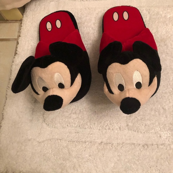 Slippers - Picture 2 of 3